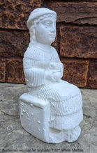 Load image into Gallery viewer, Sumerian Sculptural woman with aryballo www.Neo-Mfg.com 7.87&quot; Museum reproduction
