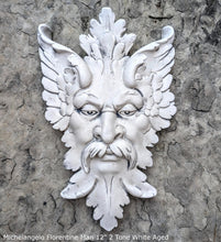 Load image into Gallery viewer, Green Man Michelangelos Florentiner Mann Grünmann Wandskulptur Mittel wall Sculpture Mask Wall Plaque Vintage sculpture 12&quot; www.Neo-Mfg.com
